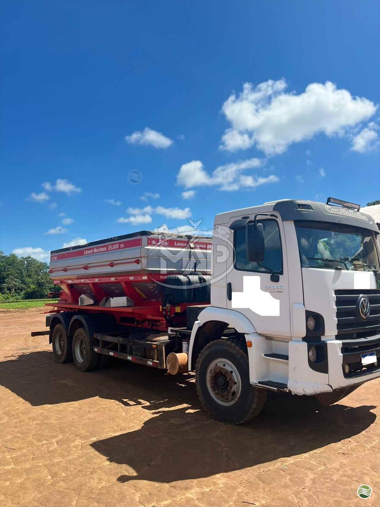 CAMINHAO VOLKSWAGEN VW 26280 Distribuidor de Fertilizantes Truck 6x4 Máquinas Agrícolas Pitanga PITANGA PARANÁ PR